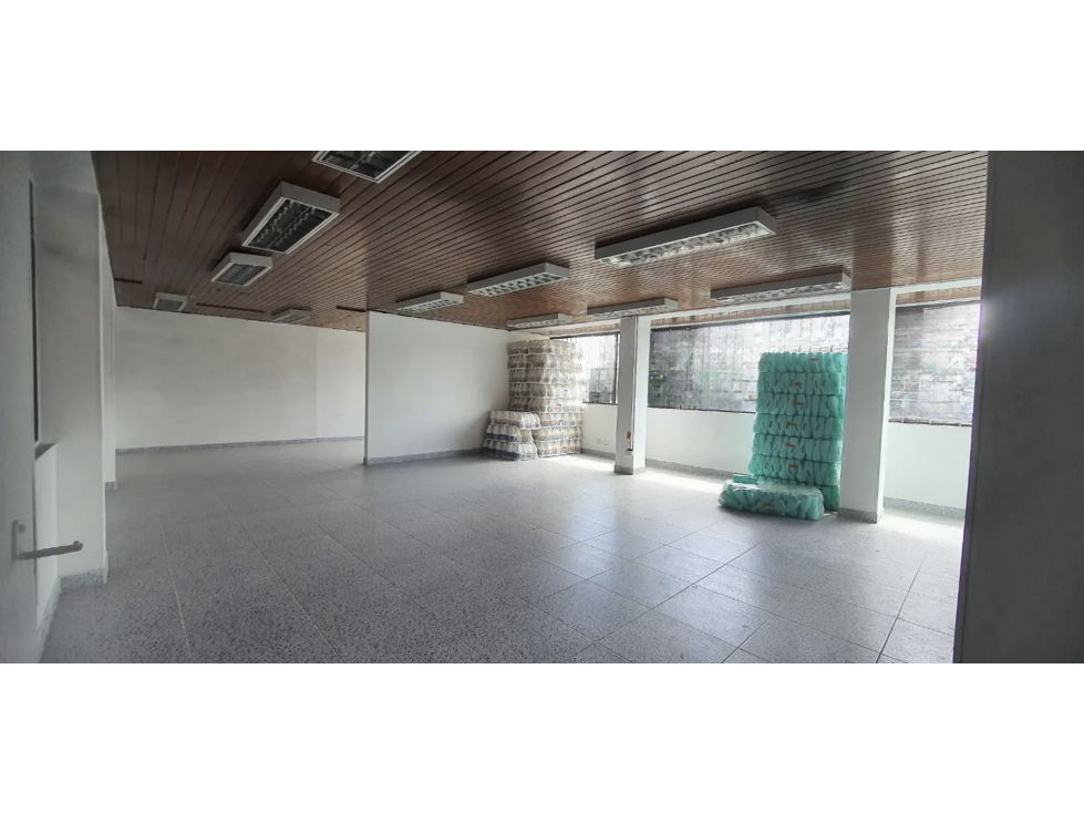 ARRIENDO MAGNIFICA BODEGA 1.200 m² EN MONTEVIDEO — foto 6