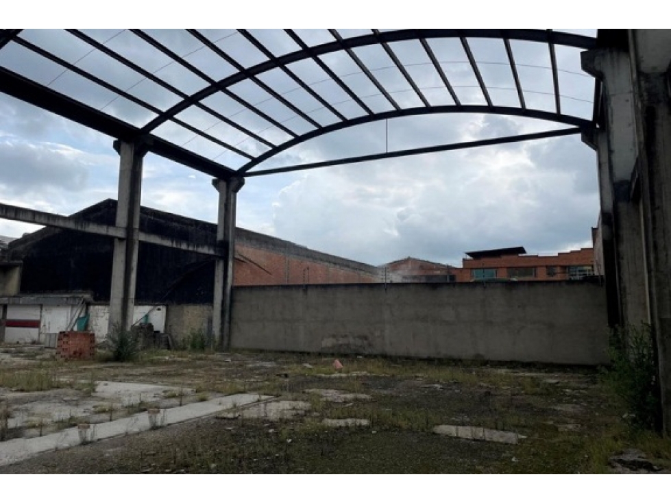 VENTA LOTE DE 1.548 M² EN MONTEVIDEO - 3