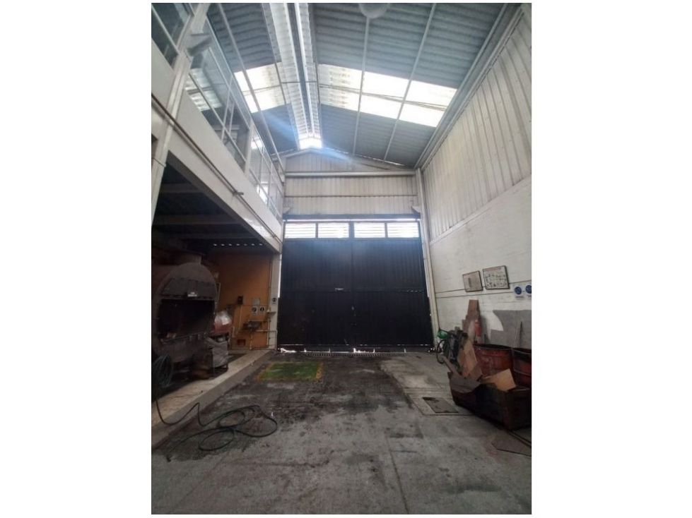 VENDO EXCELENTE BODEGA 350 m² ZONA INDUSTRIAL PUENTE ARANADA - 4