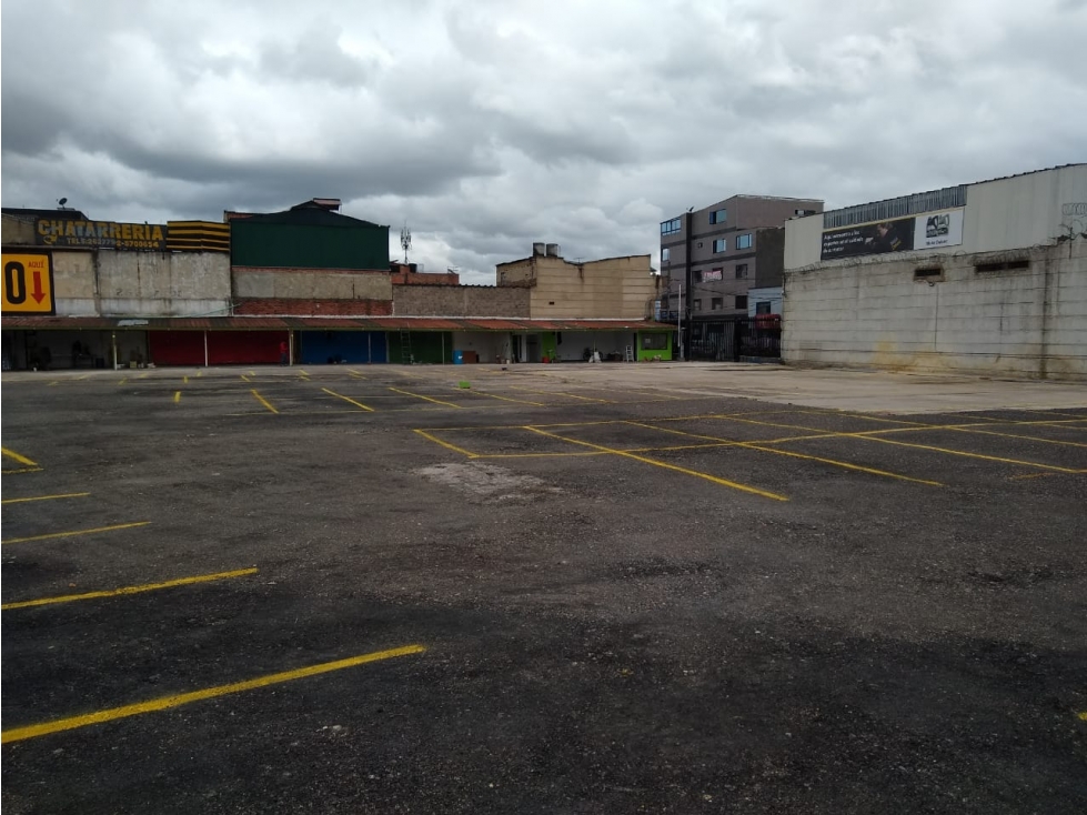ARRIENDO LOTE DE 2.542 M², EN ZONA INDUSTRIAL DE PUENTE ARANDA - 1