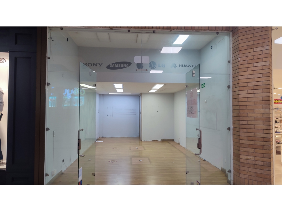 ARRIENDO LOCAL COMERCIAL DE 50 m² EN CENTRO CHÍA - 2