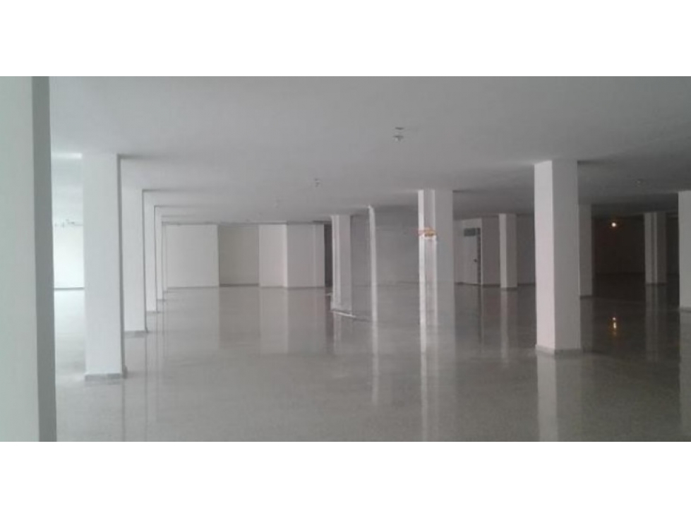 ARRIENDO OFICINAS 4.675 M² LUSITANIA — foto 3