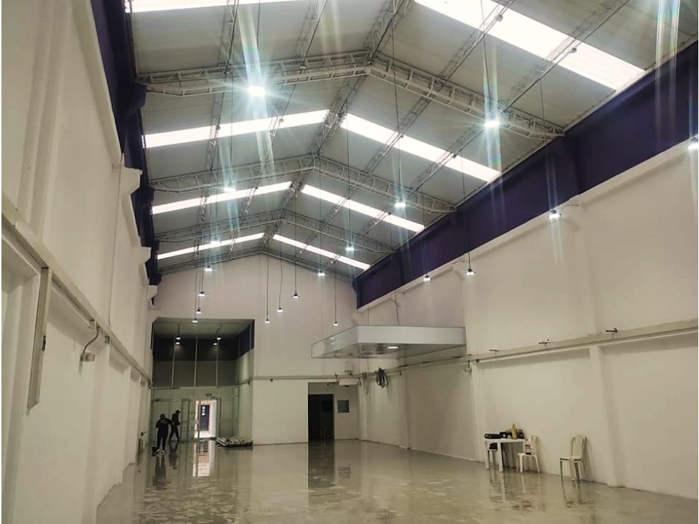 BODEGA DE 350 M² BARRIO ALTAMIRA, SAN CRISTÓBAL, BOGOTÁ