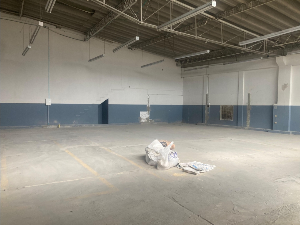 BODEGA DE 370 M² SUBA RINCÓN