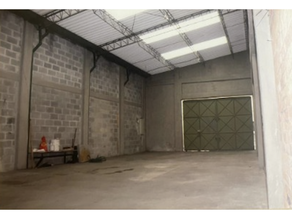 LOCAL COMERCIAL DE 386,5 M² EN LA ESTANZUELA — foto 5