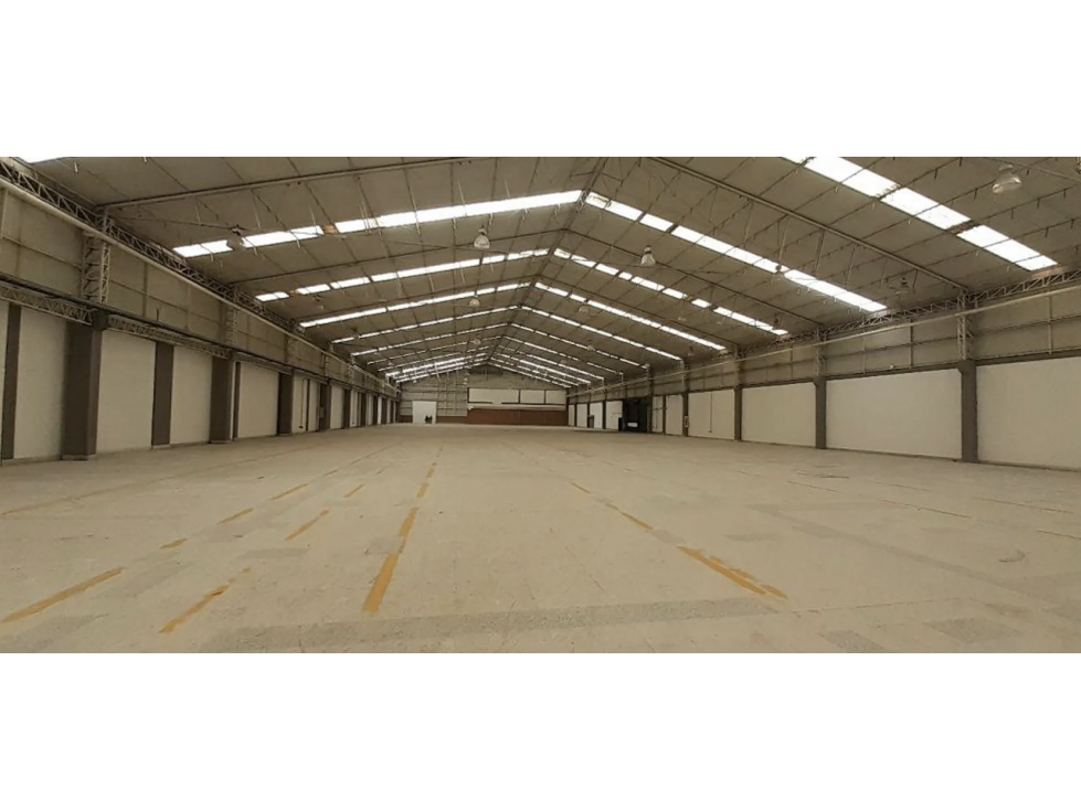BODEGA DE 4.993 M² EN LA ALQUERIA — foto 2