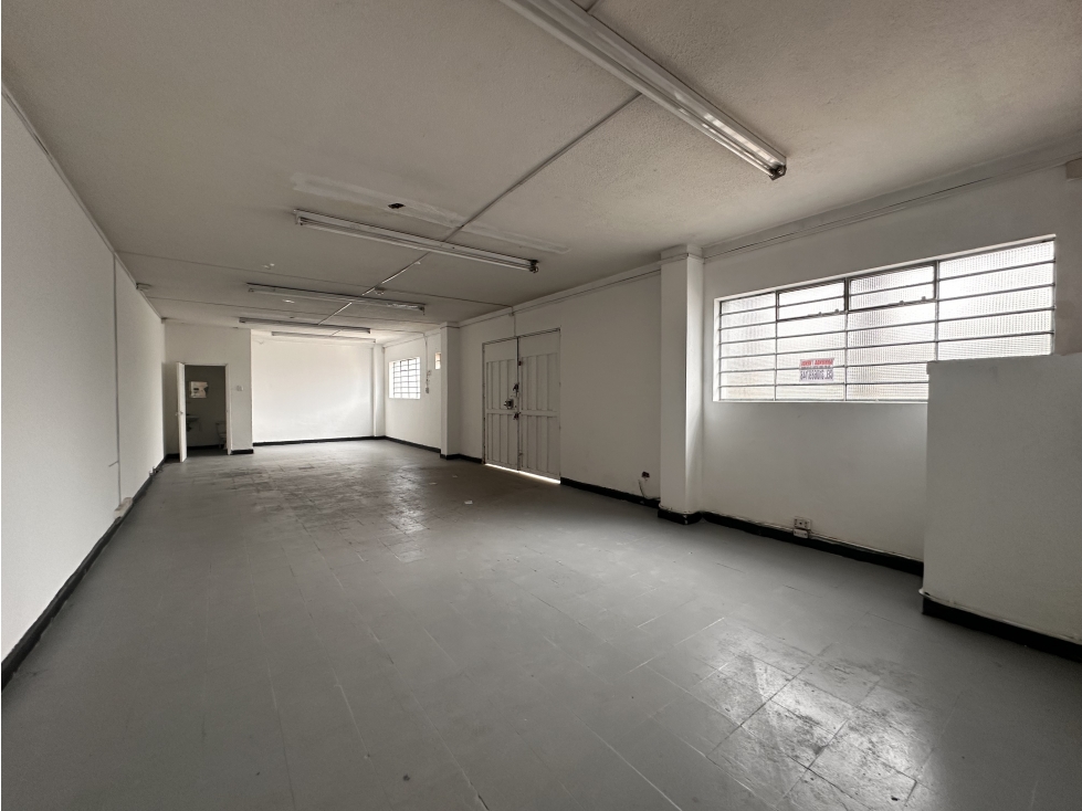 BODEGA DE 850 M² EN GORGONZOLA, ZONA INDUSTRIAL DE PUENTE ARANDA — foto 6