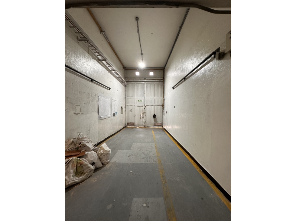 ARRIENDO BODEGA COMERCIAL E INDUSTRIAL EN SAMPER MENDOZA — foto 5