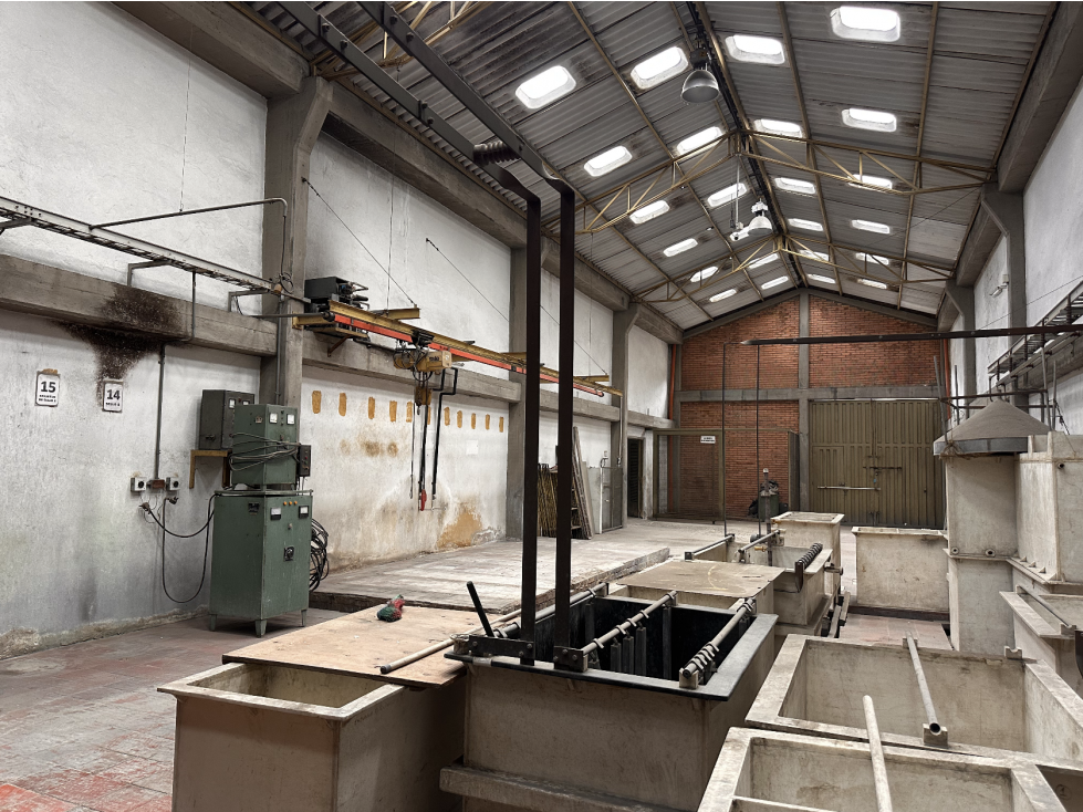 Bodega Industrial de 300 m² en Puente Aranda — foto 2