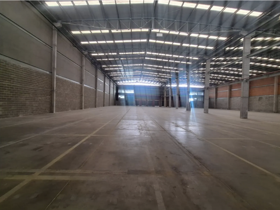 BODEGA DE 4.521 M² EN PARQUE INDUSTRIAL EN FONTIBÓN — foto 5
