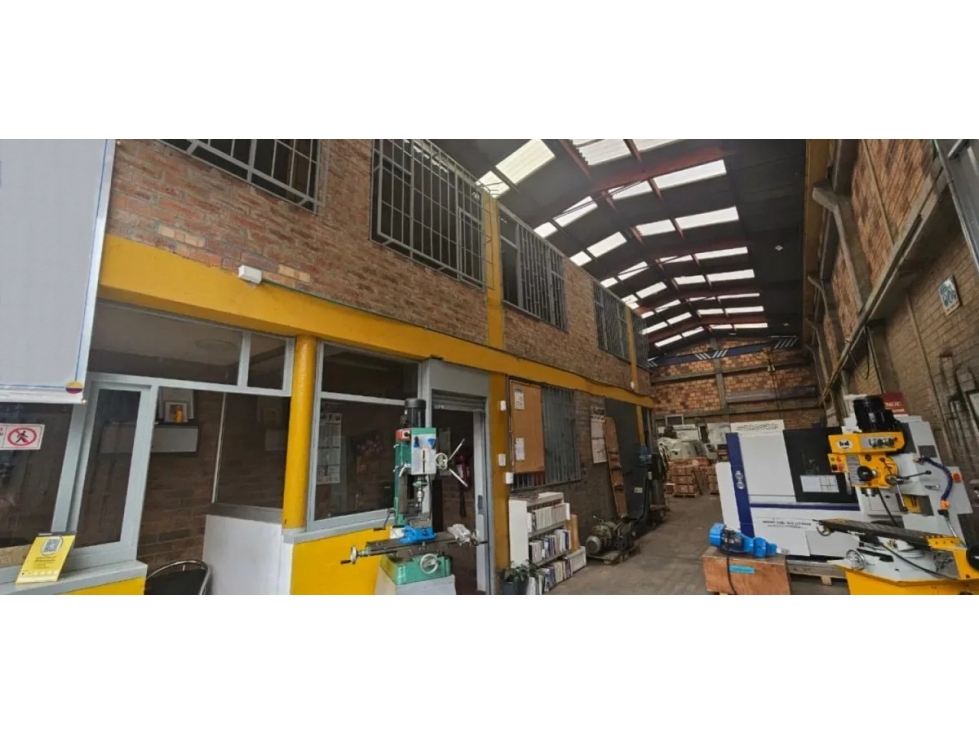 BODEGA DE 300 M² ZONA COMERCIAL E INDUSTRIAL, RICAURTE — foto 4
