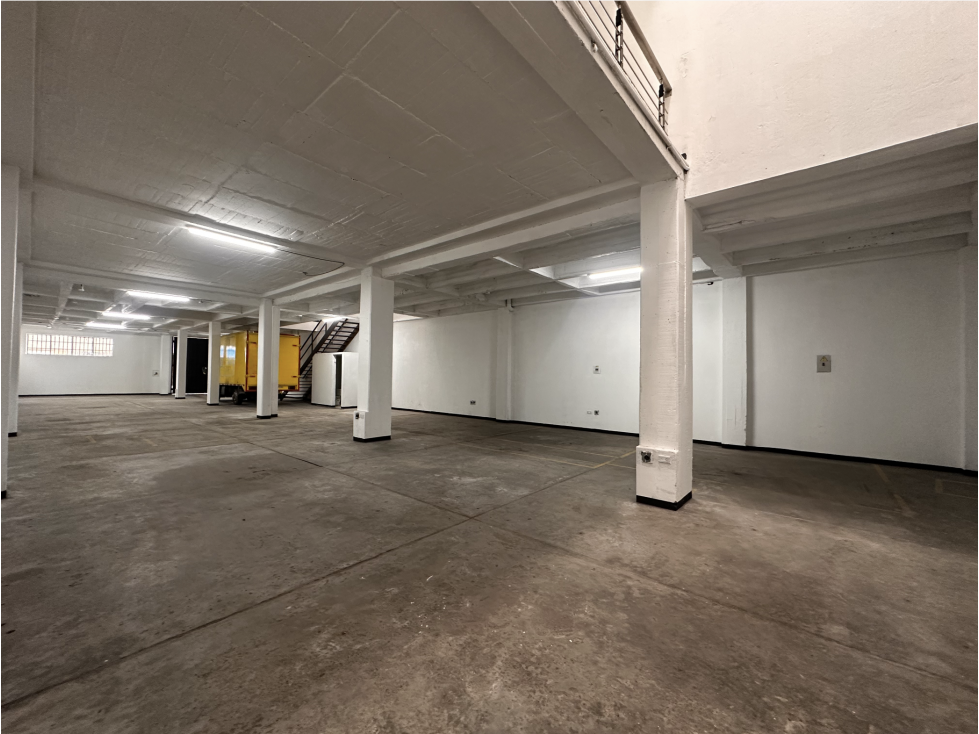 BODEGA DE 845,5 M² BARRIO GAITÁN — foto 2