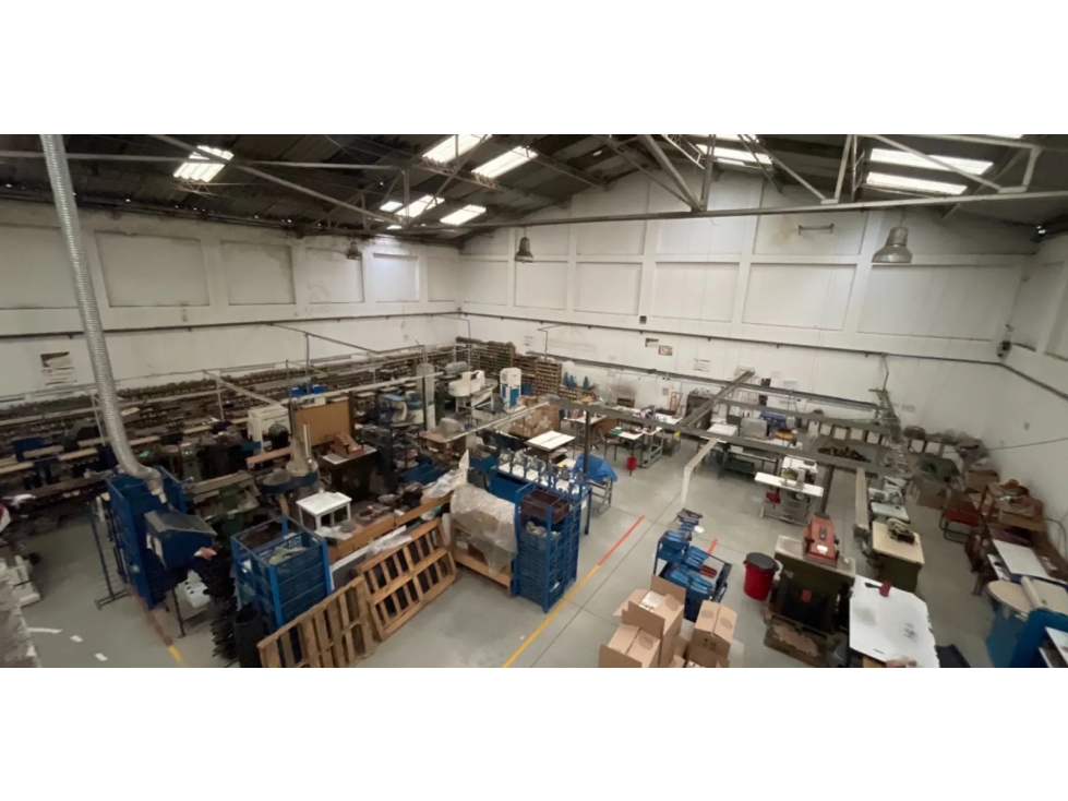 BODEGA DE 550 M² SECTOR INDUSTRIAL DE PUENTE ARANDA