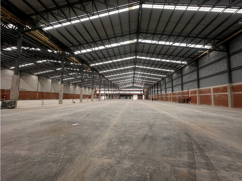 ARRIENDO BODEGA DE 4.420 M² EN FONTIBÓN — foto 6