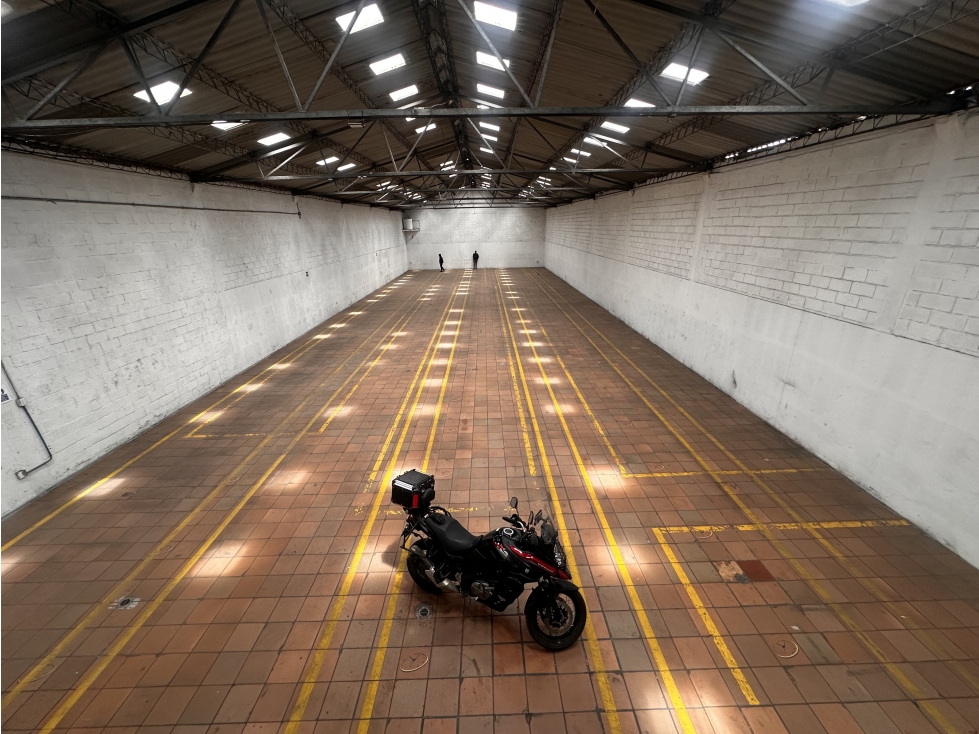 BODEGA DE 930 m² EN ZONA INDUSTRIAL DE PUENTE ARANDA — foto 6