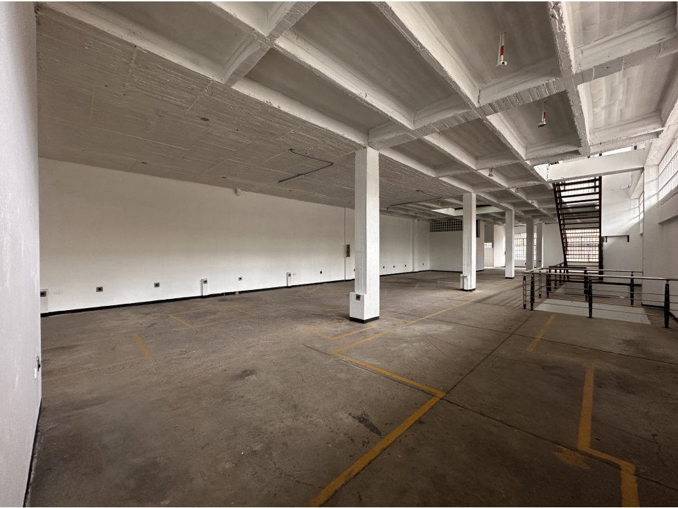 BODEGA DE 845,5 M² BARRIO GAITÁN — foto 6