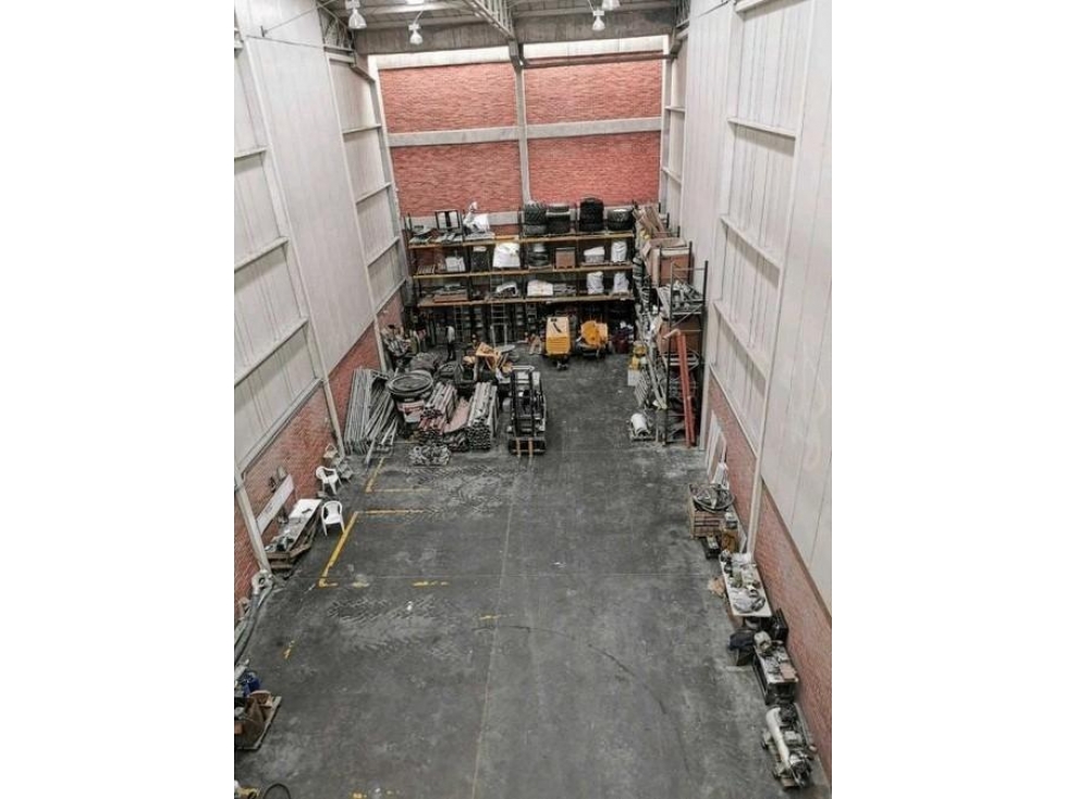 VENDO BODEGA DE 705 m² EN FONTIBON PARQUE INDUSTRIAL - 2