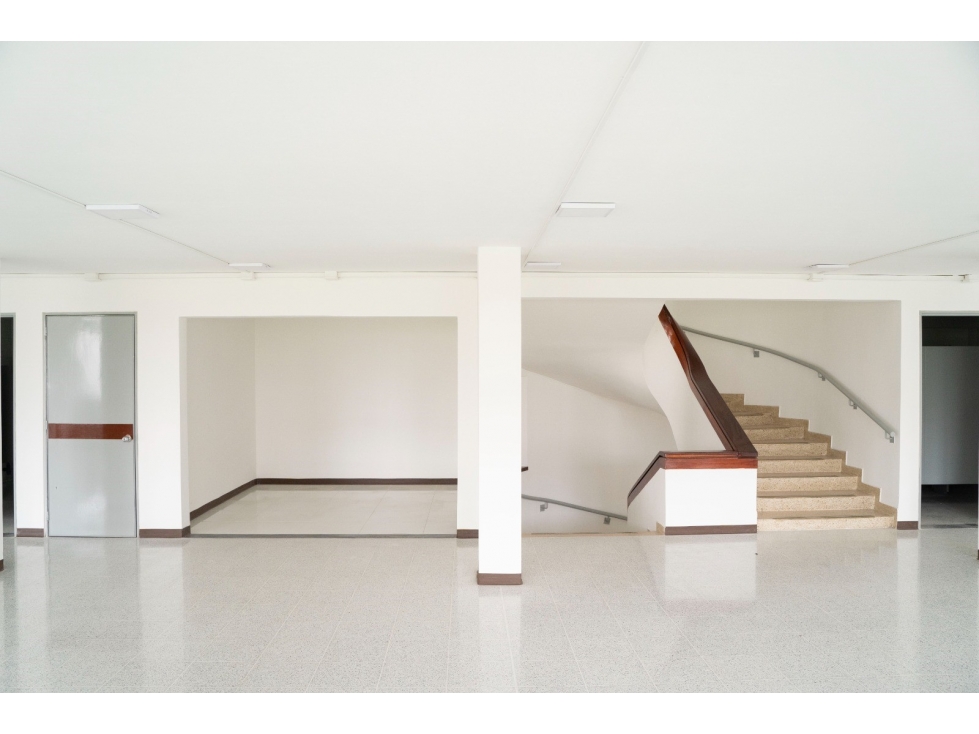 SE ARRIENDA EDIFICIO 1.622 m² AV BOYACA CALLE 26 - 4