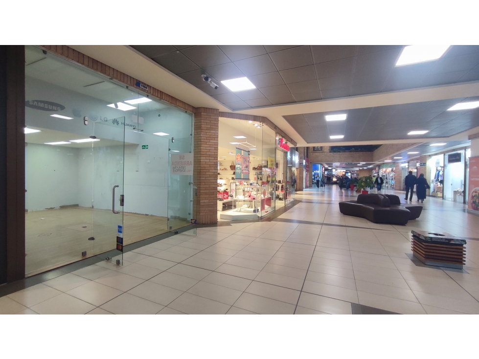 ARRIENDO LOCAL COMERCIAL DE 50 m² EN CENTRO CHÍA - 3