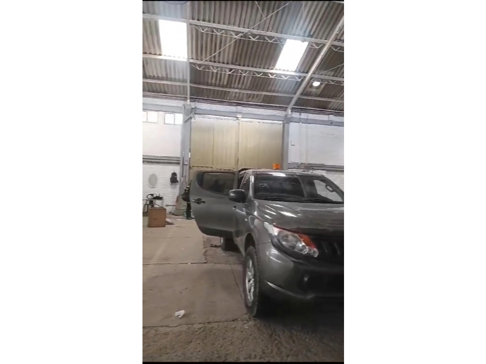 SE ARRIENDA BODEGA 540 m² PUENTE ARANDA — foto 4