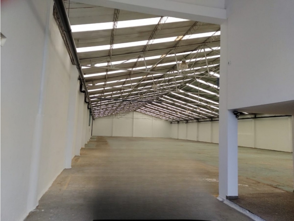 SE ARRIENDA BODEGA DE 1.670 m² EN ALAMOS — foto 6