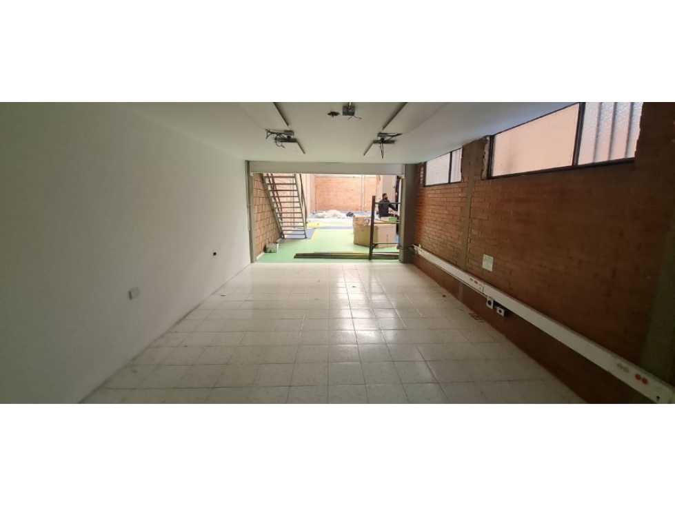 ARRIENDO BODEGA 700 M² MONTEVIDEO — foto 5