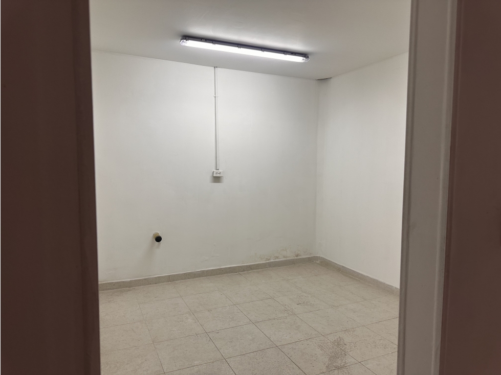 BODEGA DE 537 M² BARRIO GAITÁN — foto 3