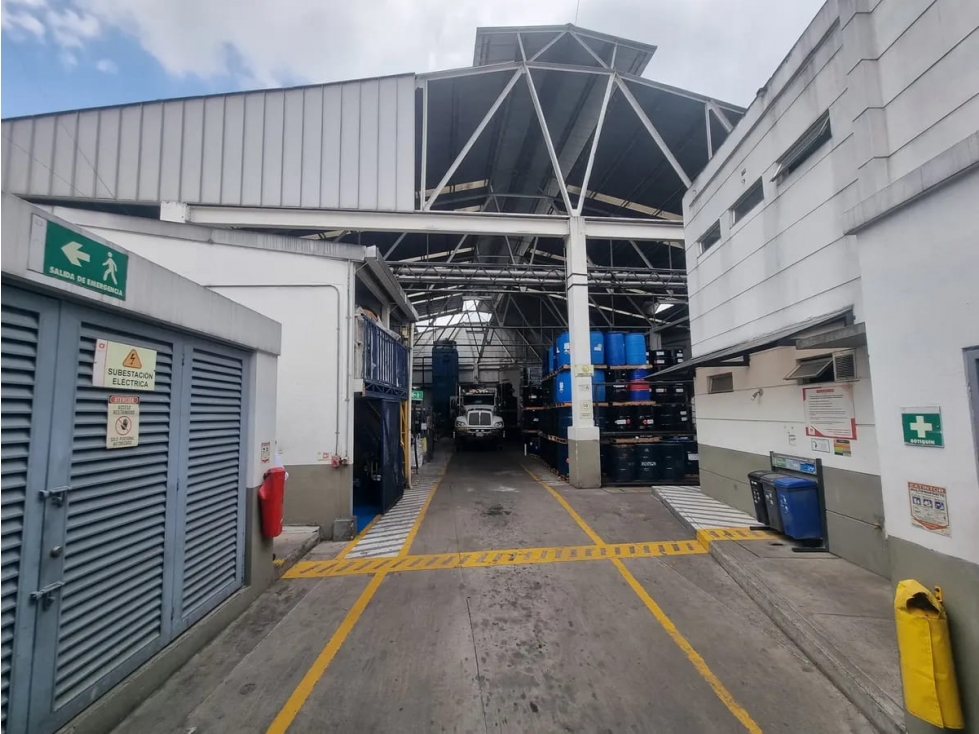 BODEGA DE 1.767,86 M² EN ZONA INDUSTRIAL DE FONTIBÓN — foto 6