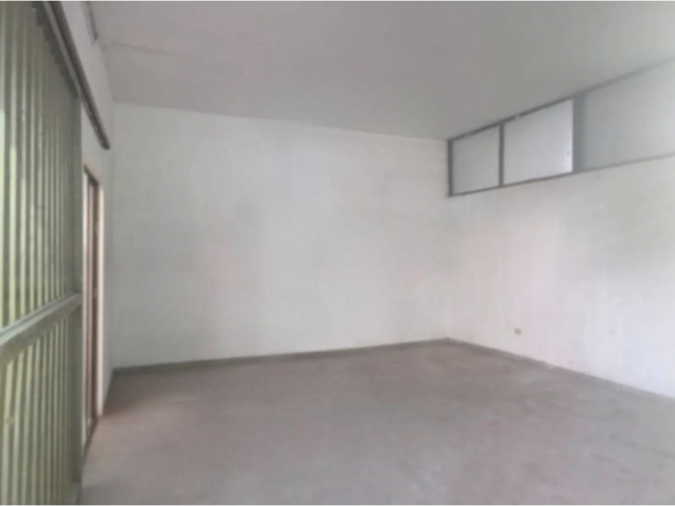 BODEGA DE 614 M² EN GORGONZOLA, ZONA INDUSTRIAL DE PUENTE ARANDA. — foto 4