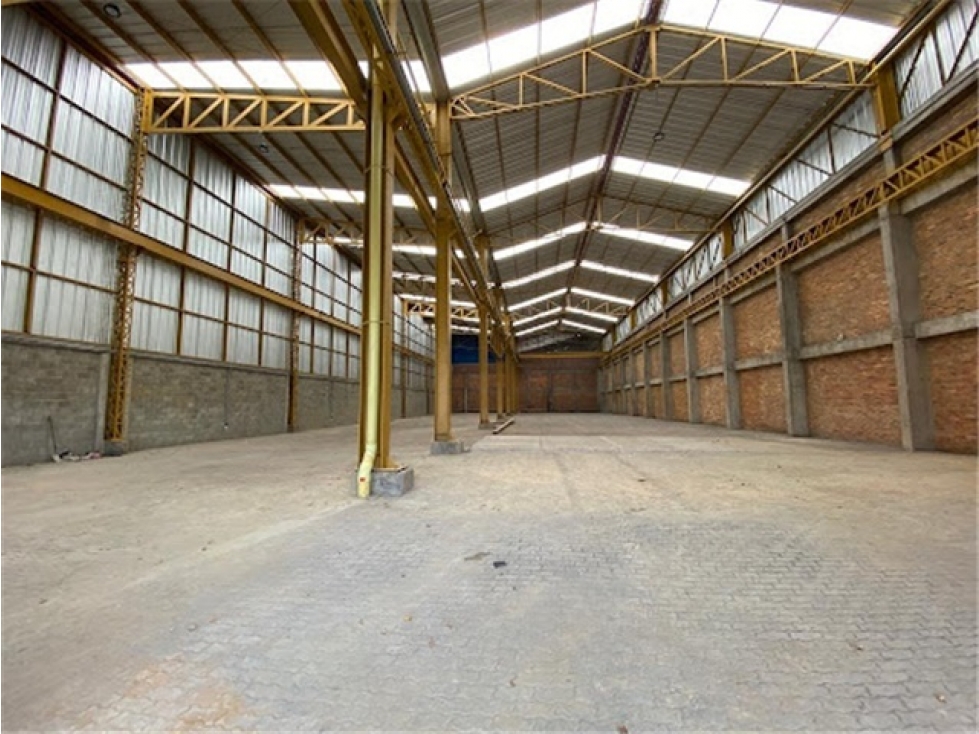BODEGA INDUSTRIAL DE 1.309 M² ALTO IMPACTO FONTIBÓN — foto 6