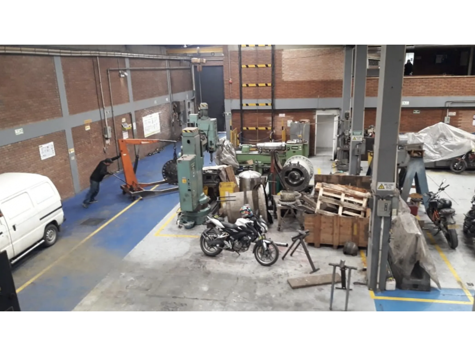 BODEGA INDUSTRIAL Y COMERCIAL DE 1.550 m² PALOQUEMAO — foto 3