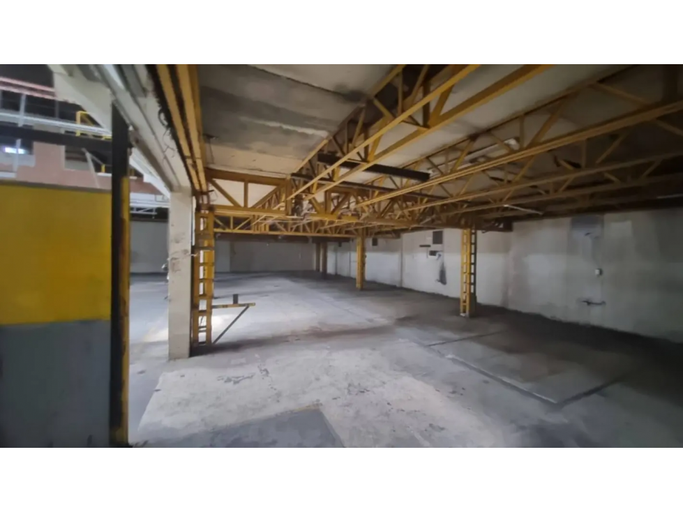 BODEGA DE 1.882 m² EN MONTEVIDEO — foto 6