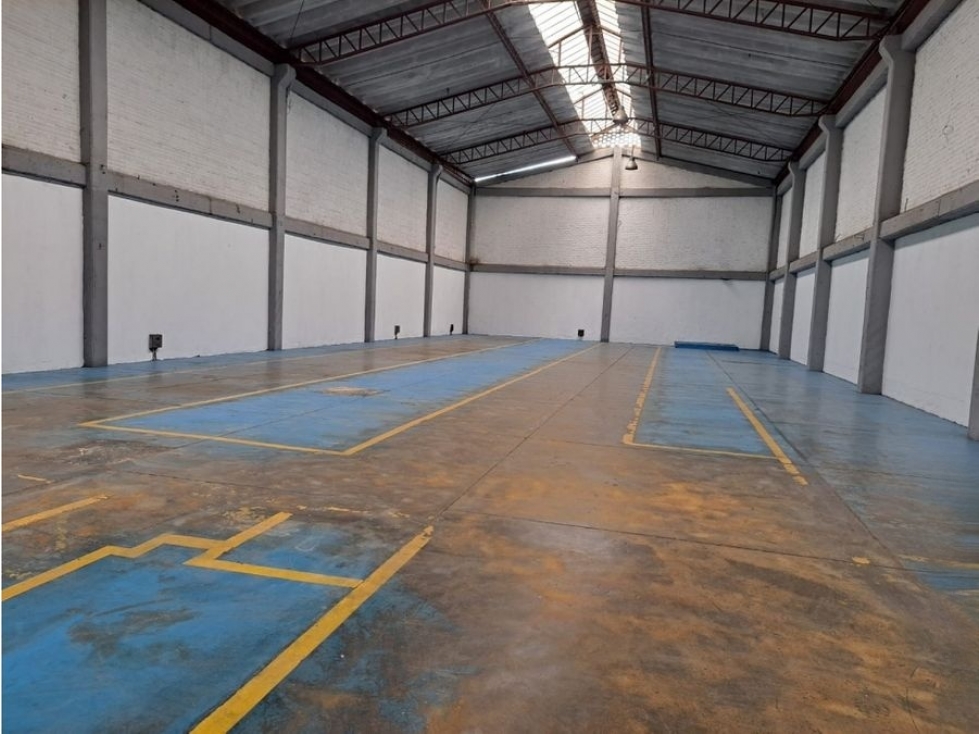 BODEGA DE 600 m² CON 300 KVA EN MONTEVIDEO - 4