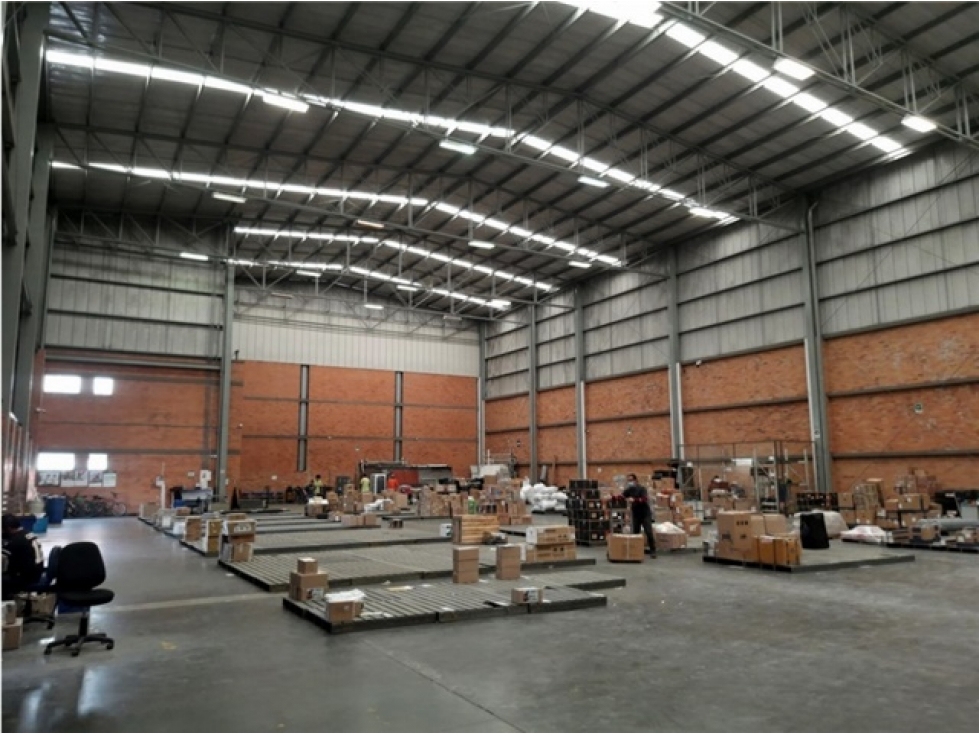 ARRIENDO BODEGA 6.771 m² FONTIBON - 1