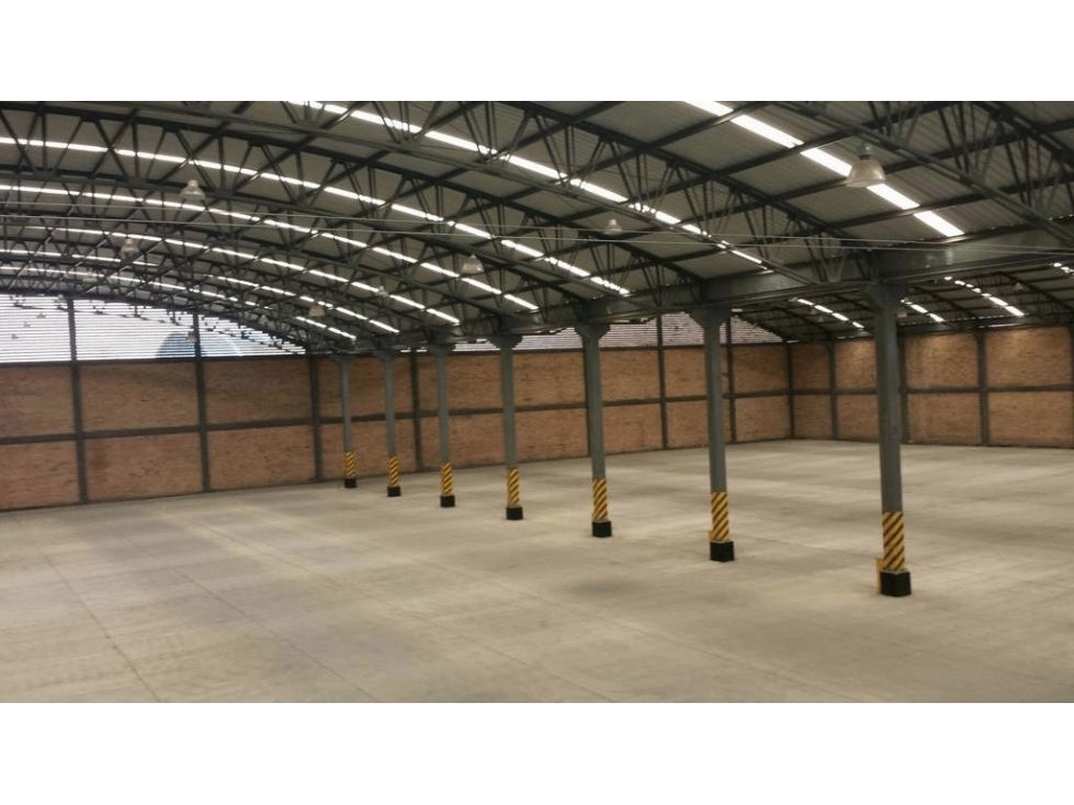 BODEGA EN VENTA 10.600 M² ZONA INDUSTRIAL, MOSQUERA. - 4