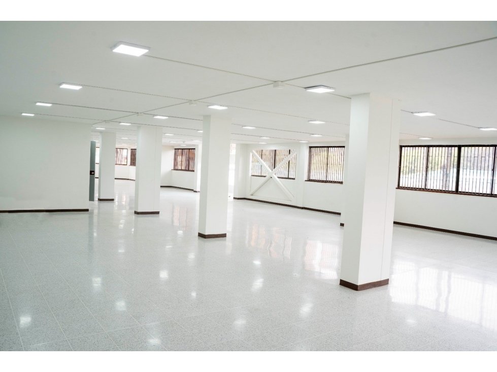 SE ARRIENDA EDIFICIO 1.622 m² AV BOYACA CALLE 26 - 2