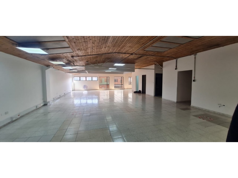ARRIENDO BODEGA 700 M² MONTEVIDEO — foto 4