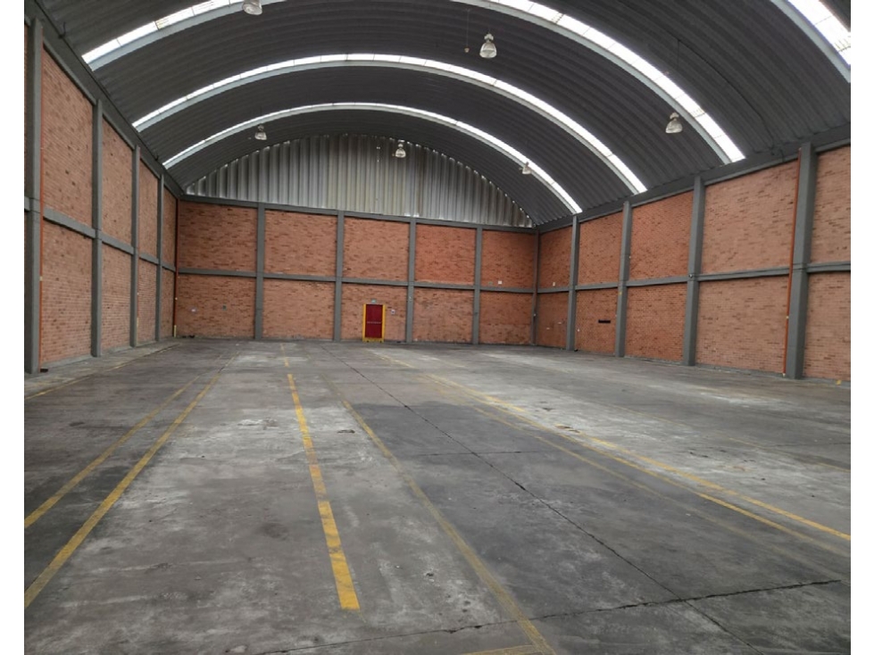 SE ARRIENDA BODEGA DE 1.481 M² PARQUE INDUSTRIAL EN TOCANCIPÁ - 1
