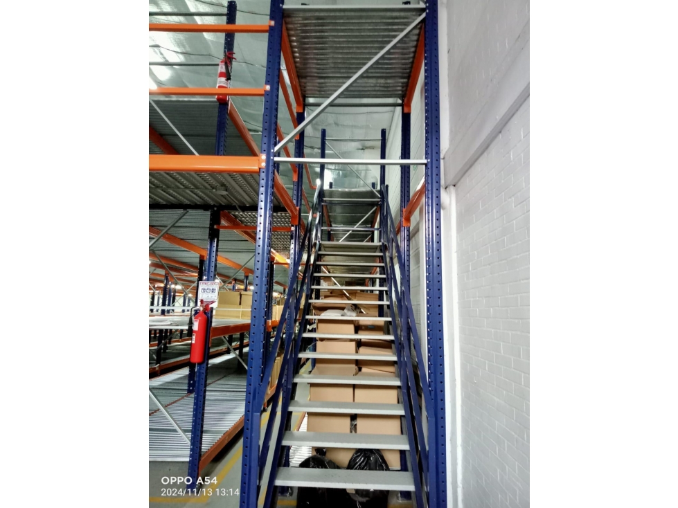 BODEGA DE 760,93 M² EN VENTA, SECTOR INDUSTRIAL DE MONTEVIDEO — foto 4