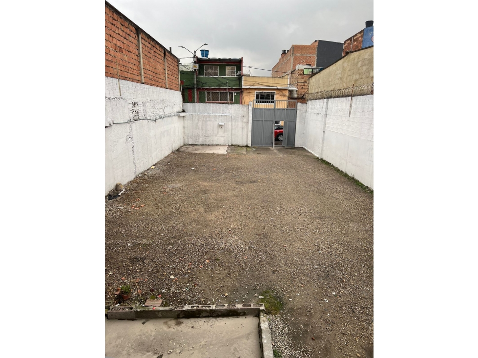 LOTE DE 270 m² BARRIO LAS FERIAS — foto 3
