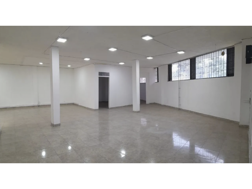 BODEGA INDUSTRIAL EN PUENTE ARANDA DE 1.350 M². CARGA ELÉCTRICA 75 KVA — foto 4