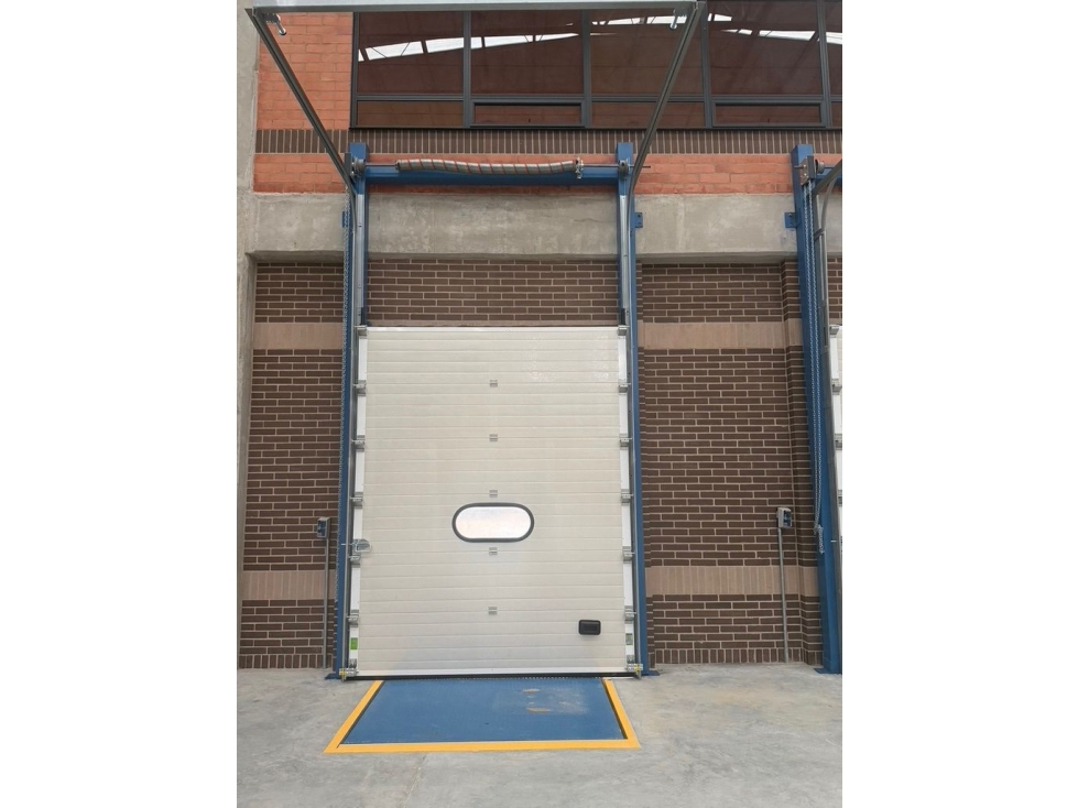 BODEGA EN ARRIENDO 2.078 M² EN PARQUE INDUSTRIAL EN SIBERIA - 5