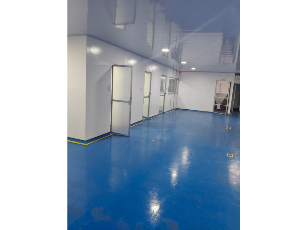 BODEGA DE 1.000 M² EN ORTEZAL