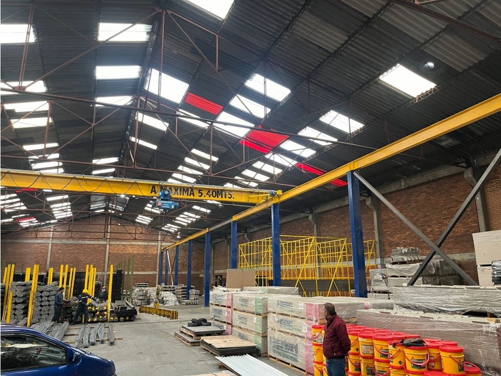 BODEGA DE 3.498 m² EN VENTA ZONA INDUSTRIAL DE PUENTE ARANDA - 5