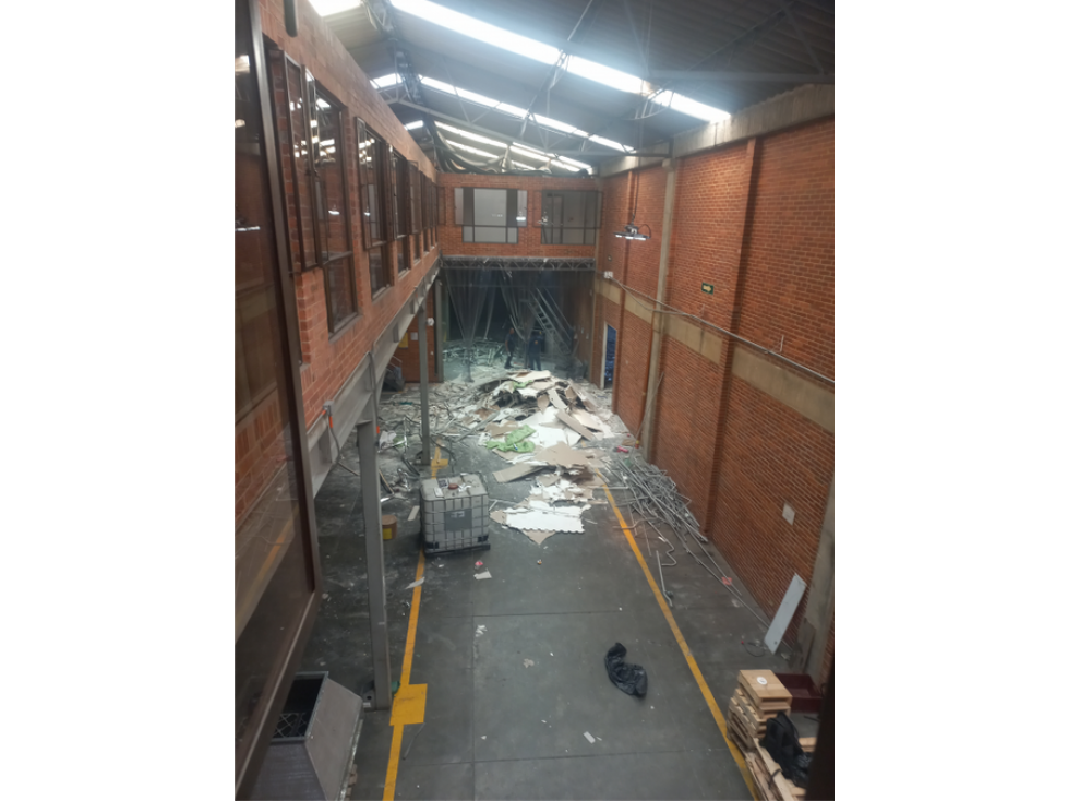 ARRIENDO BODEGA DE 925 m² EN MONTEVIDEO - 4