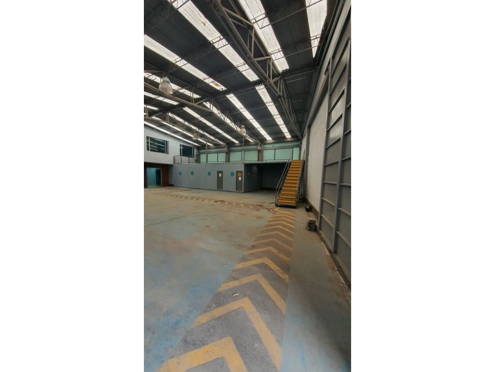 VENDO - ARRIENDO BODEGA INDUSTRIAL 1.000 m² FONTIBON - 6