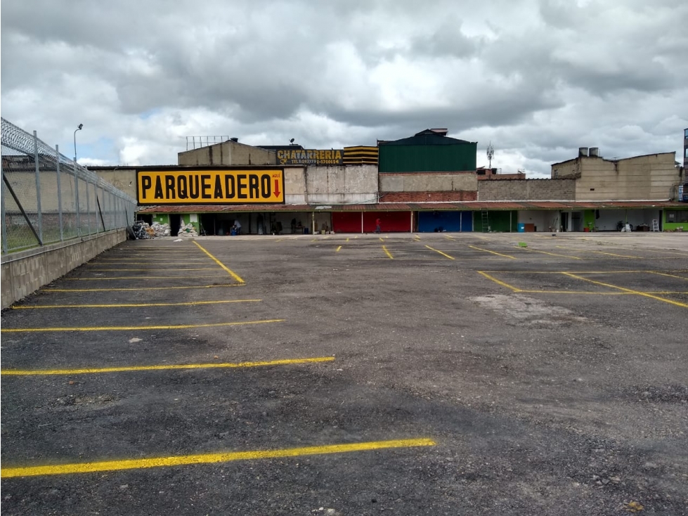 ARRIENDO LOTE DE 2.542 M², EN ZONA INDUSTRIAL DE PUENTE ARANDA - 4