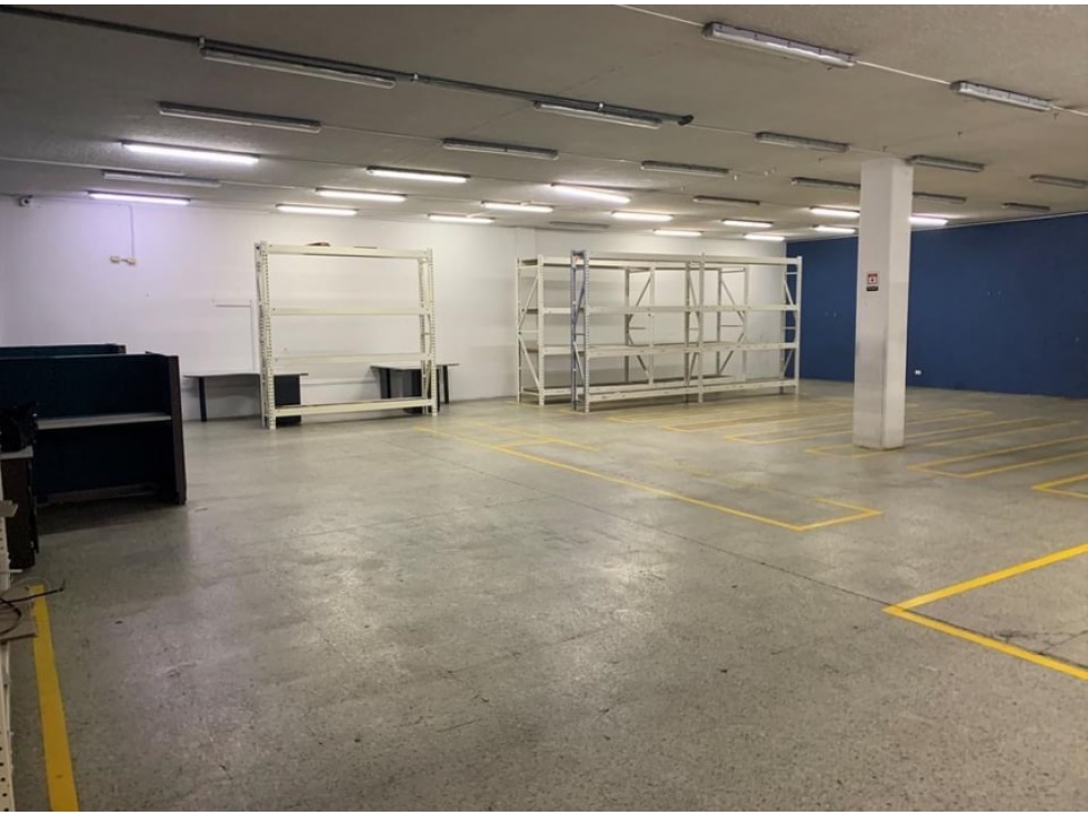 ARRIENDO BODEGA 500 m² MONTEVIDEO