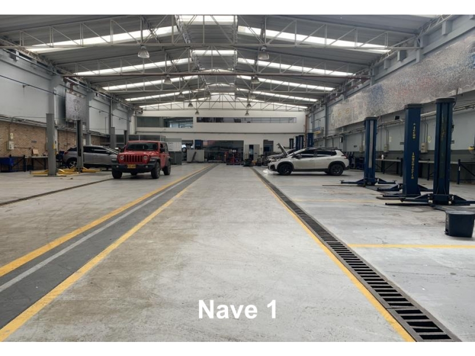 BODEGA DE 2.275 M² MAS LOTES DE 1.003 M² BARRIO GAITÁN