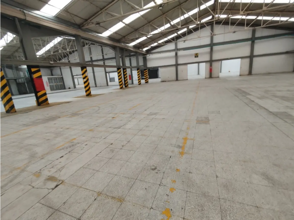 BODEGA DE 5.052 M² BARRIO LA ALQUERIA — foto 5